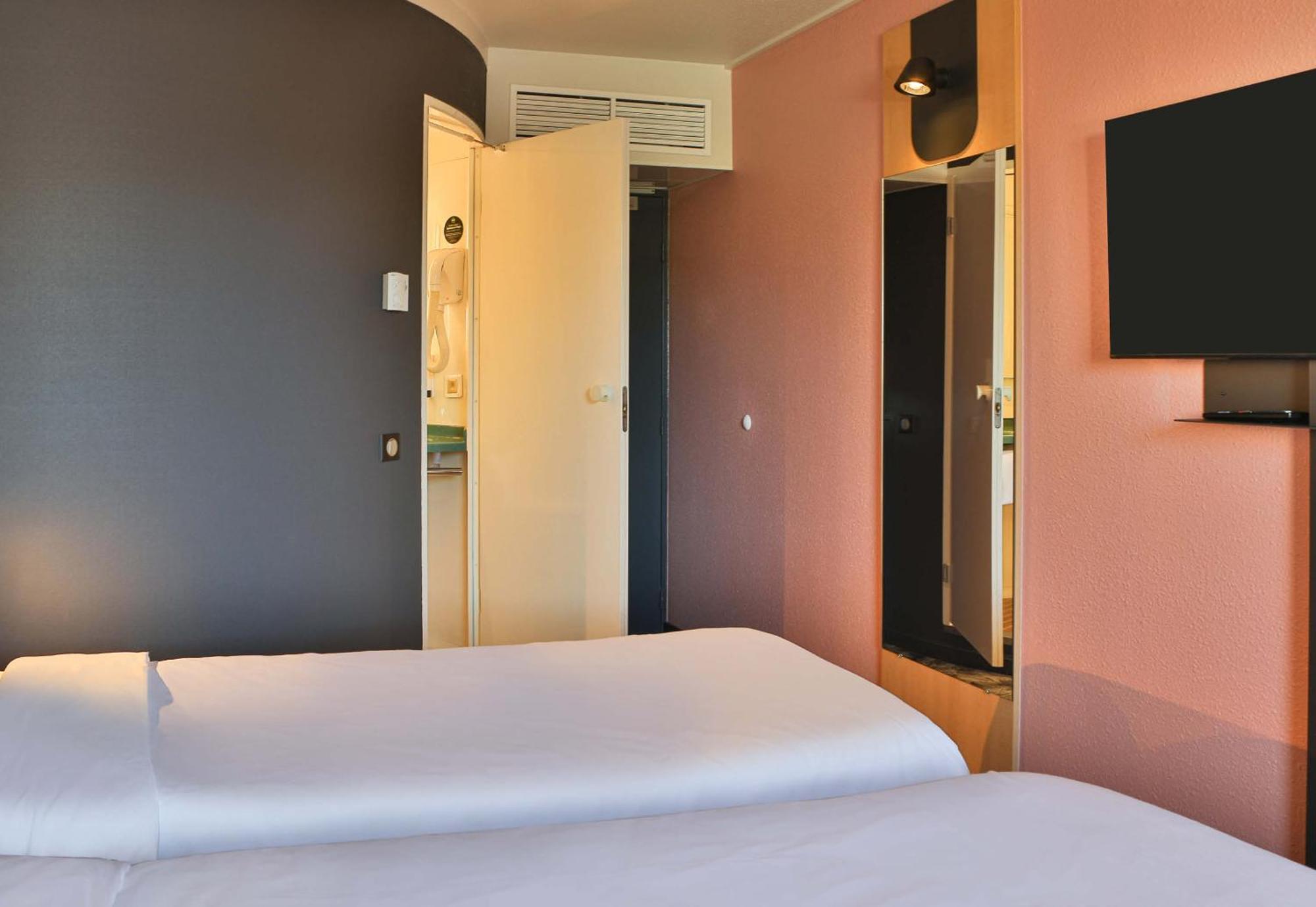 B&B Hotel Les Sables-D'Olonne Centre Gare Esterno foto