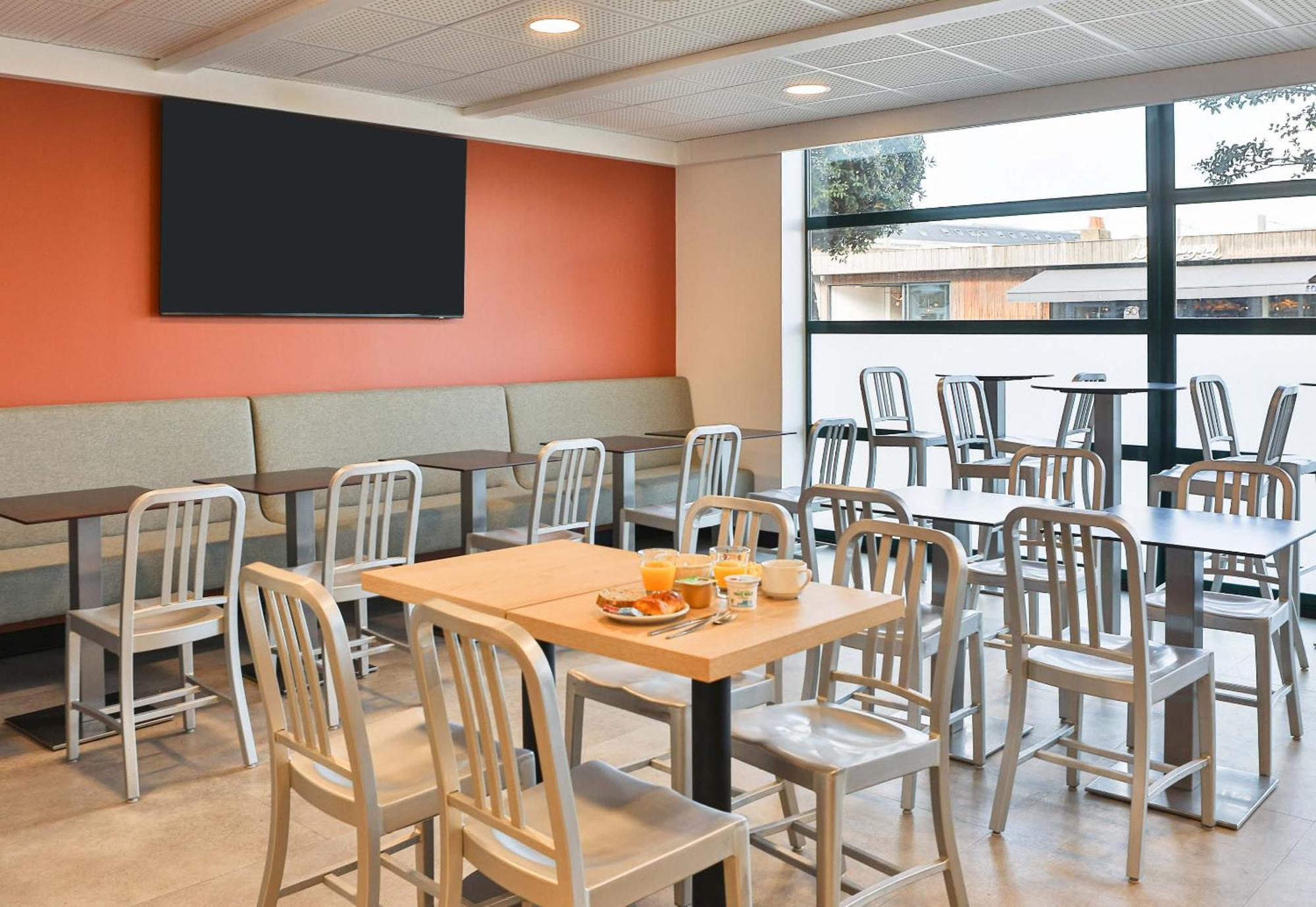 B&B Hotel Les Sables-D'Olonne Centre Gare Esterno foto